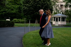 Trump se dijo sorprendido de que Hicks diera positivo.