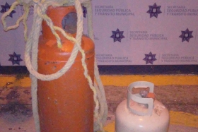 Intent&oacute; huir del punto en posesi&oacute;n de dos cilindros de gas.