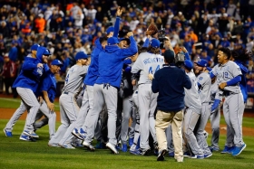 Kansas remont&oacute; y dej&oacute; la serie 4-1 a su favor.