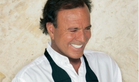 Julio Iglesias ofrecerá concierto en Puebla