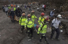 Elevan a 112 v&iacute;ctimas por erupci&oacute;n del volc&aacute;n de Fuego