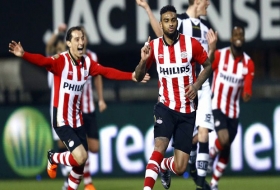 PSV líder