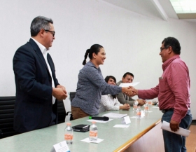 Capacitan a chóferes de RUTA