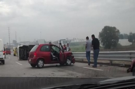 Volcadura en Periferico