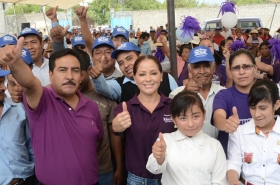 Las mujeres de Tepatlaxco apoyan a Tony Gali