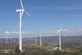 Inauguran parque eólico