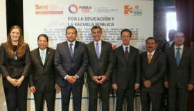 Reconoció la labor de los maestros para colocar a Puebla en los primeros lugares de aprovechamiento a nivel nacional