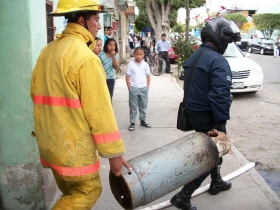 En caso de alguna emergencia llamar inmediatamente al número de emergencias 9-1-1