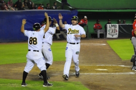 Pericos logr&oacute; ponerle n&uacute;mero de nueva cuenta al pizarra en el s&eacute;ptimo rollo.