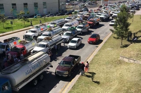 Denuncian abusos de autoridades al momento de recuperar sus vehículos  