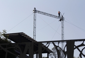 Suspenden colocaci&oacute;n cables